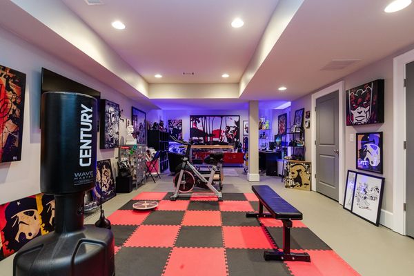 1843 Rock Springs Ln-200