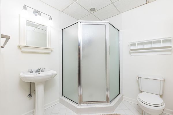 3766 North Stratford-202