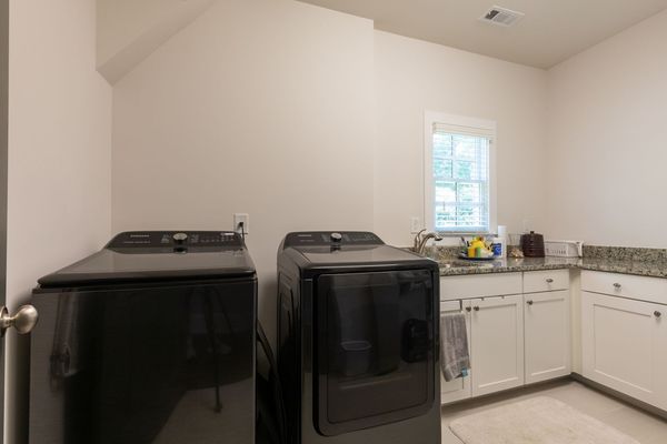 1843 Rock Springs Ln-140