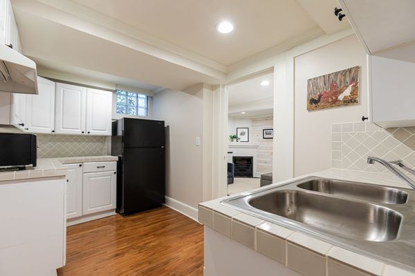 251 Peachtree Way_-14