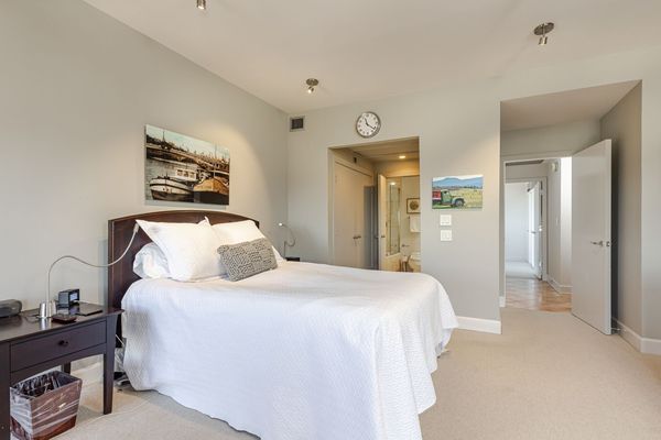 16D Hanover House-12