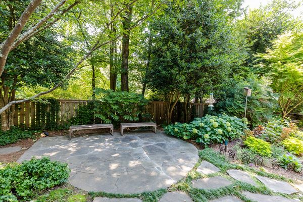 2745 Normandy Dr-100