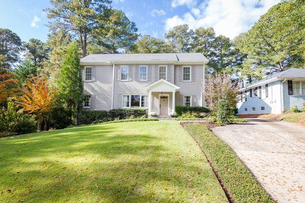 2166 Howell Mill Rd-2