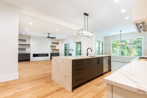 6175 River Shore-116