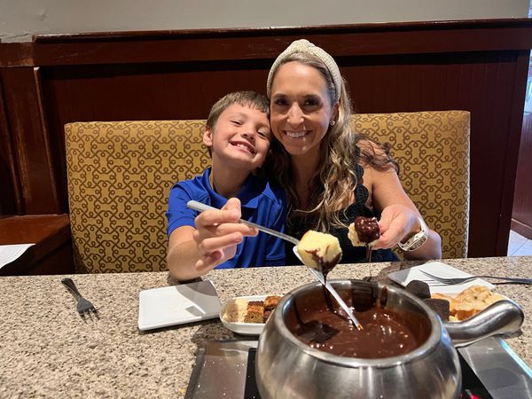 98619271-0016-4009-BF7D-80A1DF780881_1_105_c