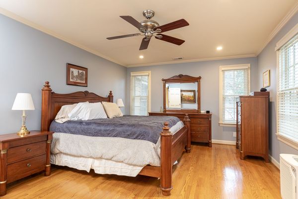 255 Lake Forrest-130