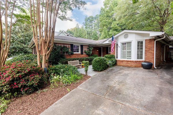 2950 Westminster Cir-107