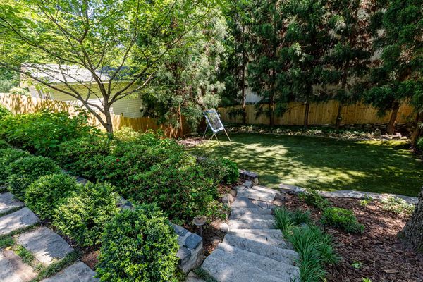 251 Peachtree Way_-116