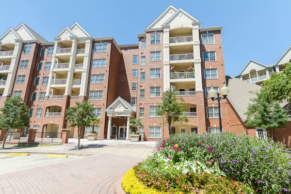 211 Colonial Homes-45-WebRes