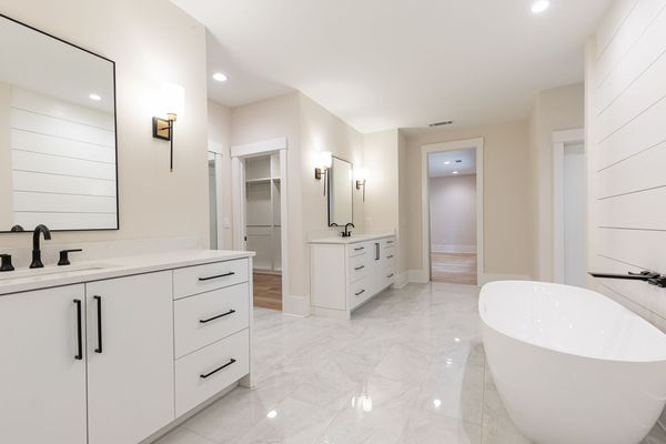 6175 River Shore-182