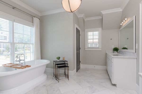 1843 Rock Springs Ln-127