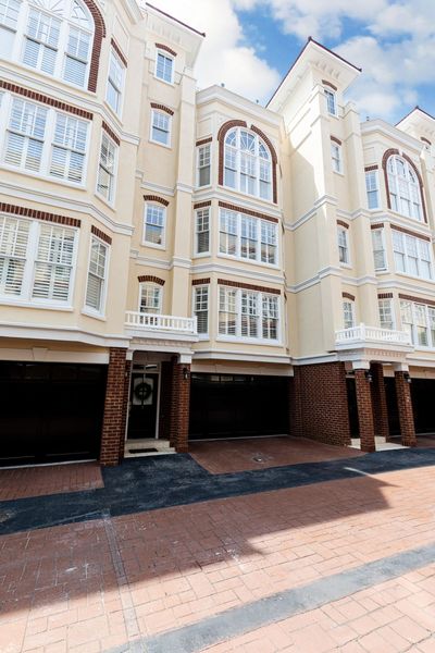 3541 Roswell Road_7-77