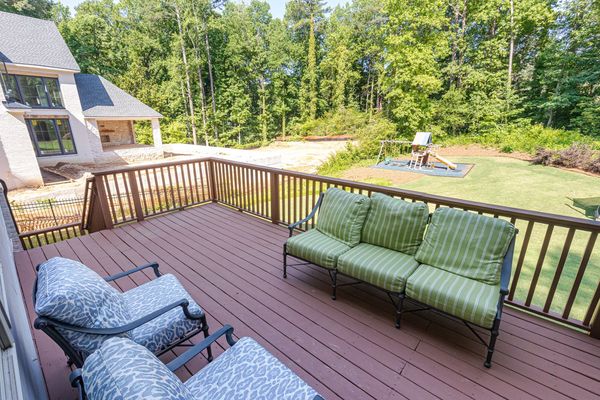 6470 Long Island-209