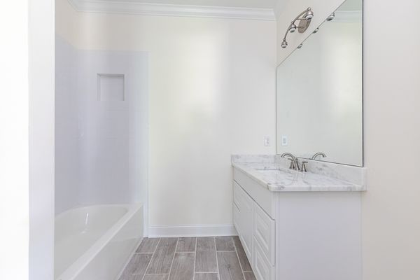 4685 Powers Ferry Rd 22-158-Web Res