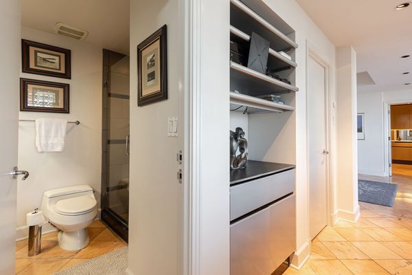 16D Hanover House-43