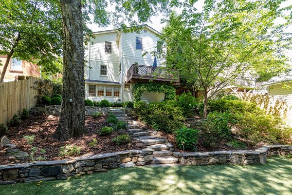 251 Peachtree Way_-123