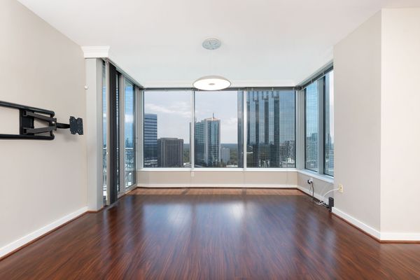 3338 Peachtree Rd-63