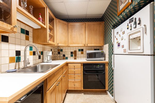 920 hawick drive-169-Web Res