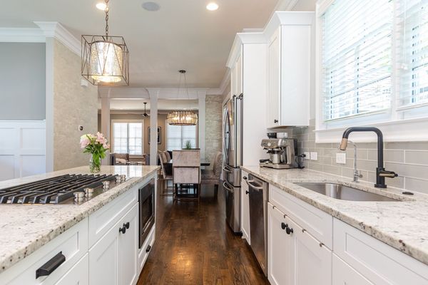 1843 Rock Springs Ln-43