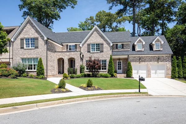 1843 Rock Springs Ln-243