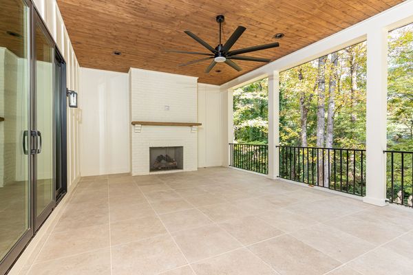 6175 River Shore-301