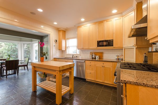 88 Polo Dr-52-Web Res