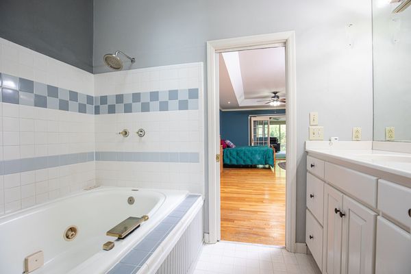 2950 Westminster Cir-46