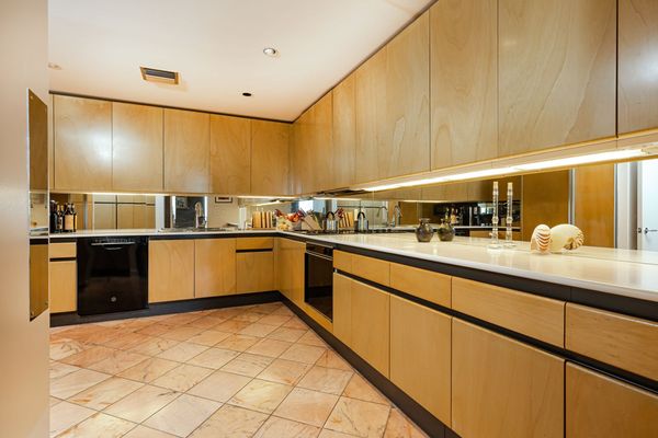 16D Hanover House-151