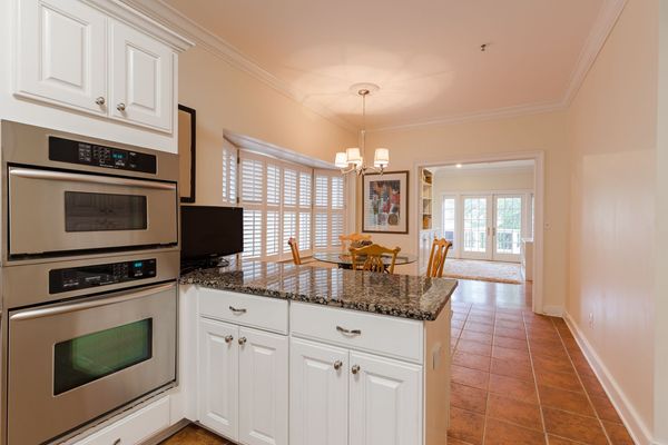 3824 Courtyard Dr-62