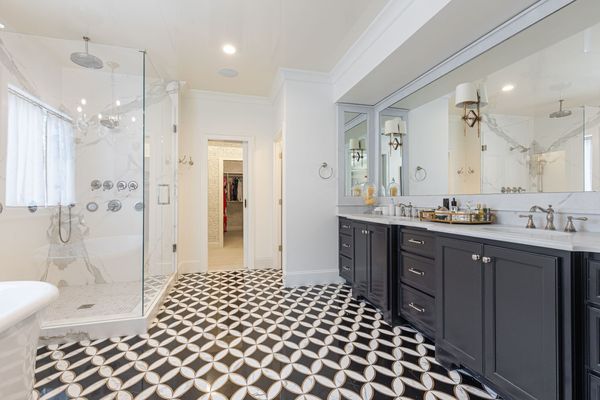 6470 Long Island-331