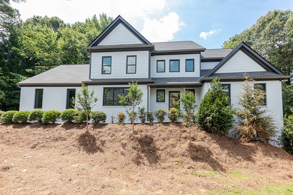 4685 Powers Ferry Rd 22-190-Web Res