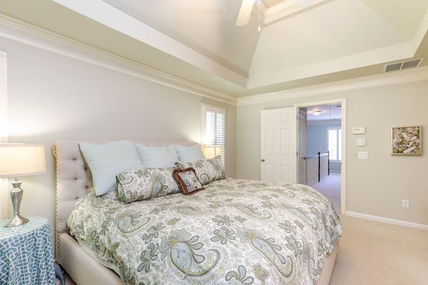 2200 Briarwood Blf-18