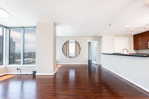 3338 Peachtree Rd-60