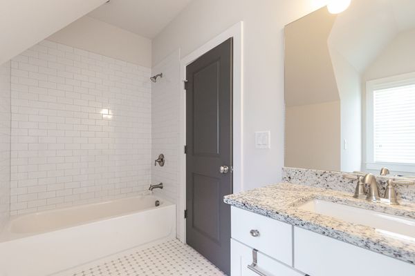 1843 Rock Springs Ln-144