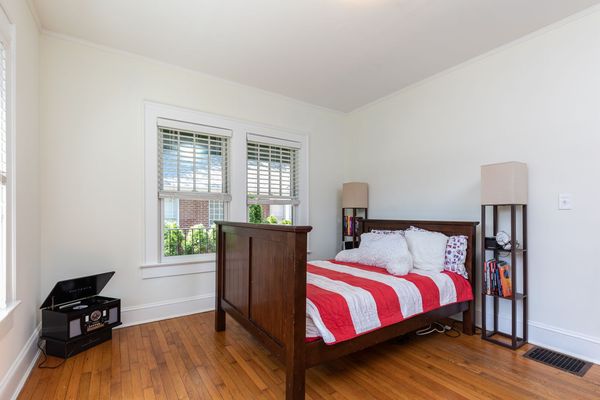 129 Peachtree Hills-55