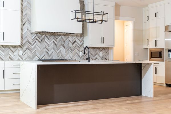 6175 River Shore-276