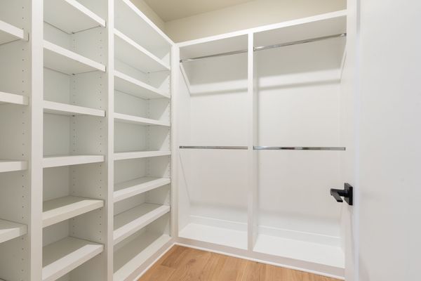 340 Colewood Way-258