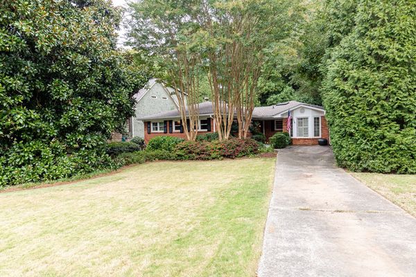 2950 Westminster Cir-112