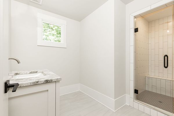 340 Colewood Way-261