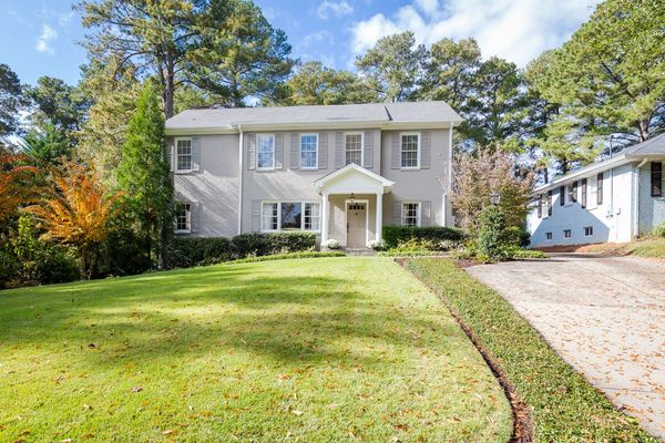 2166 Howell Mill Rd-1