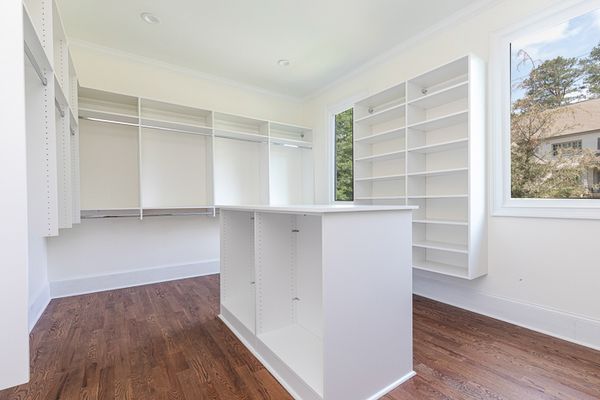 4685 Powers Ferry Rd 22-64-Web Res