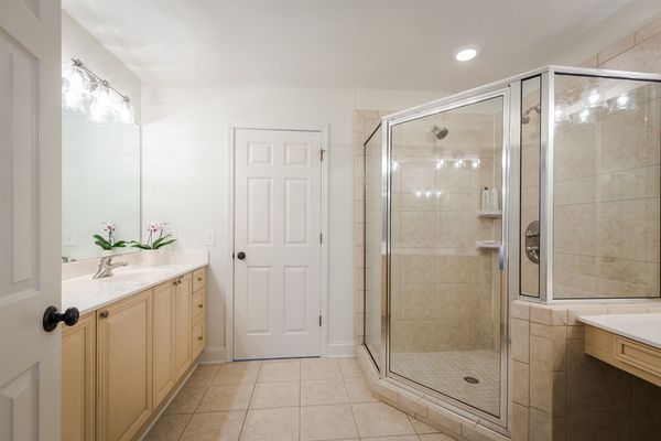 2166 Howell Mill Rd-84