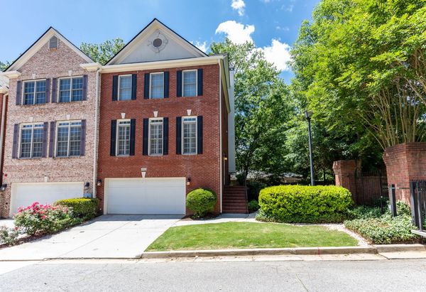 2200 Briarwood Blf-90