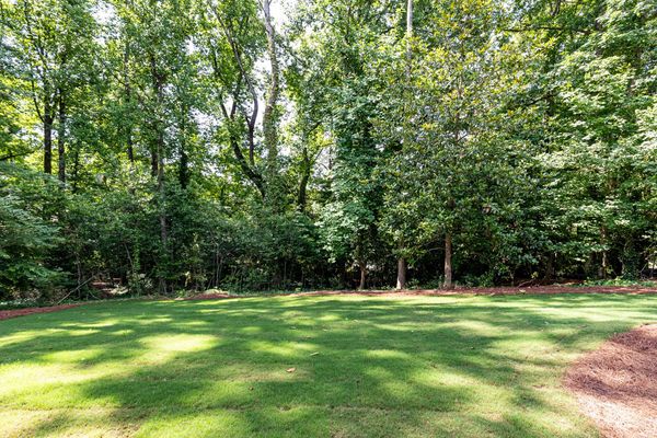 340 Colewood Way-308