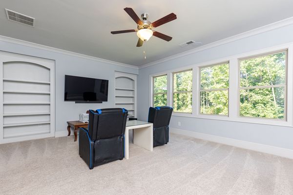 6470 Long Island-244