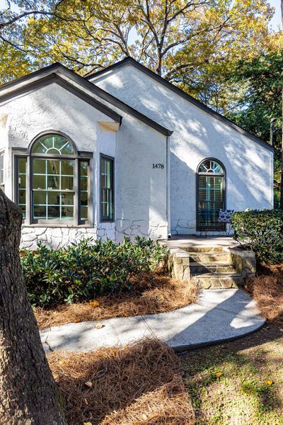 1478 Brooklyn Ave-205