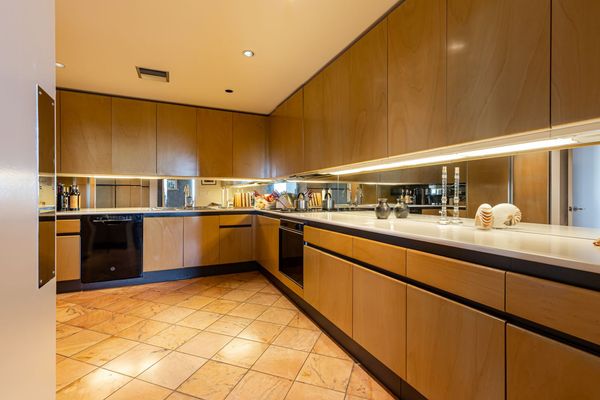 16D Hanover House-147