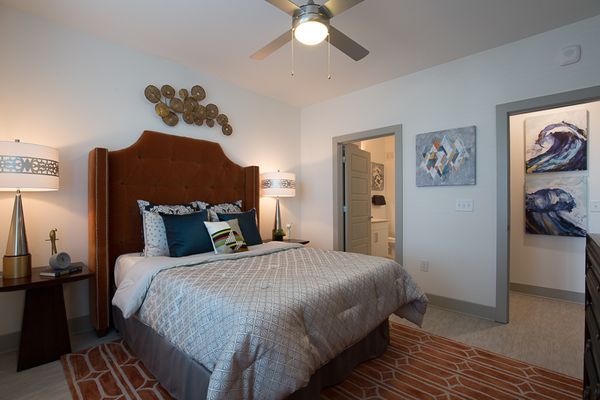 Veranda At Avalon Sales Center-40-Web Res