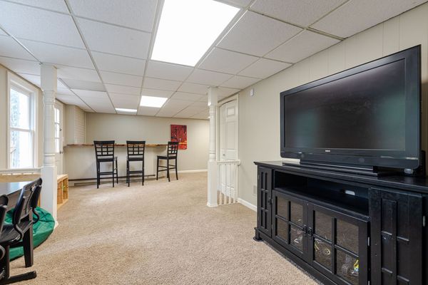 1310 N Point Way-123