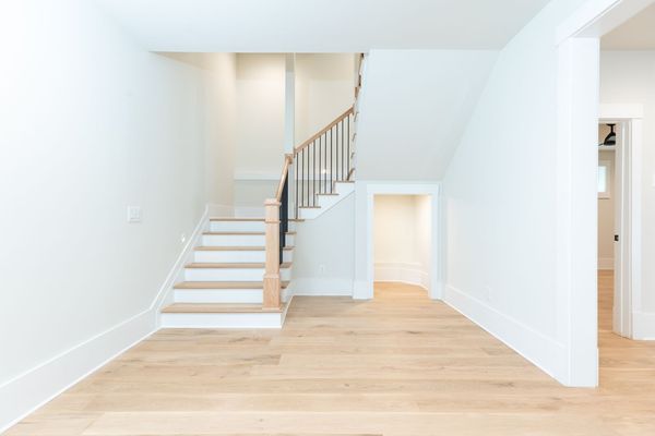 340 Colewood Way-270